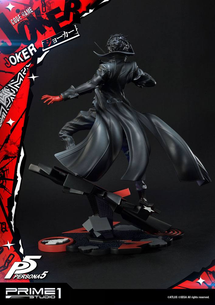 persona 5 statue
